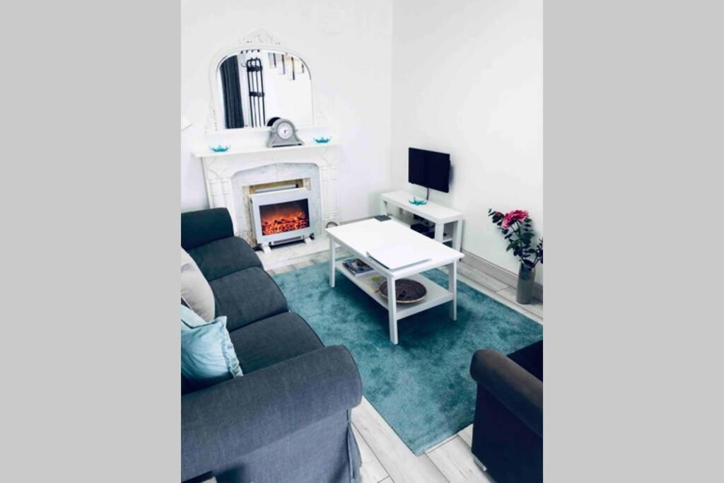 Fuchsia Apartment Tranquil Modern Seaside Apartment On The Wild Atlantic Way 戈尔韦 外观 照片